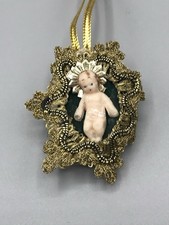 Kleines Wachs Christkind Figur