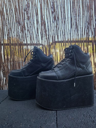 Shoes schwarz 15cm - y.r.u.,