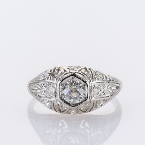 Ring aus 900er platin mit - ring,