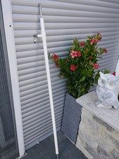 ABUS Tür-Stangenschloss mit Zylinder und mit Schlüssel.