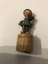 DDR WACKELFIGUR DRÜCKFIGUR