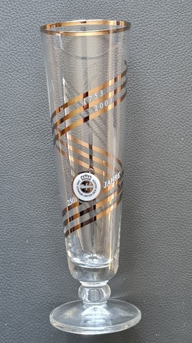 Altes neues bierglas - altes,