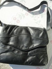 Damenhandtasche schwarzes