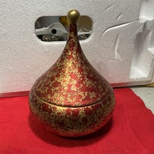 C138  Rosenthal Dose spitzem Deckel, rot-goldenes Design, Designstück Goldfeuer