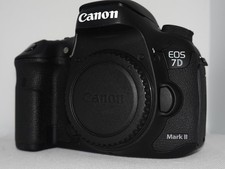 Canon EOS 7d Mark II 2 -
