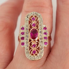 Antiker Damenring „Rubinrose“ aus Roségold mit Rubinen & Diamantrosen – Viktoria