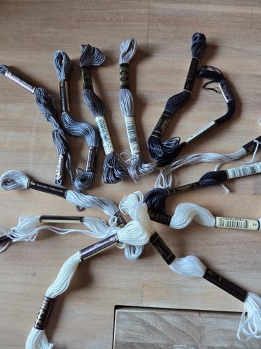 Stickgarn neuwertig diverse - neuwertig,,