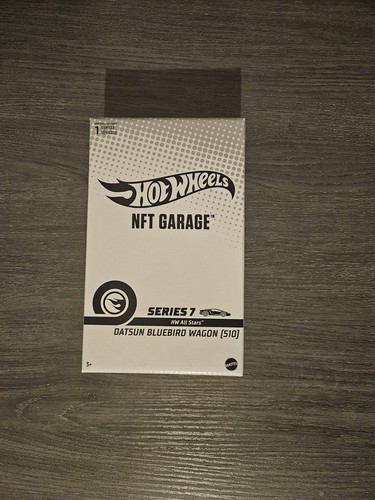 Hot wheels garage datsun - hot,