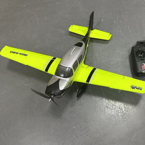 Qidi580 sr22 plane 4g - sr22, 2.4g