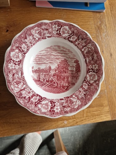 Palissy keramik themse - keramik, fluss