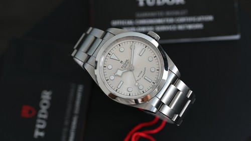 Tudor black bay m79500 - black, 36