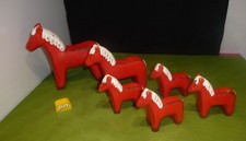 Vintage  Schweden  6    Pferde  Keramik  rot weiß