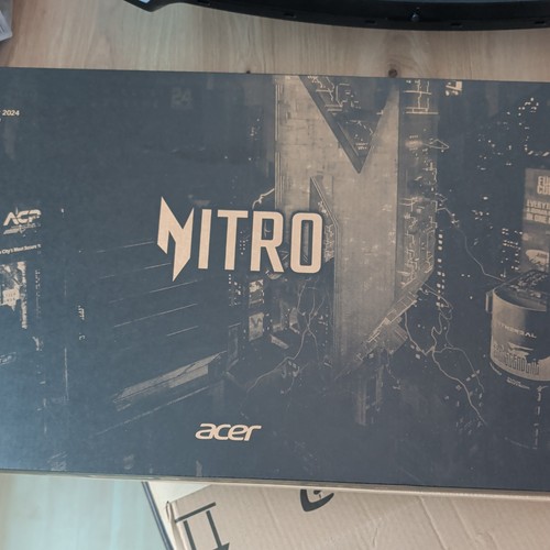 Acer nitro 16s - nitro,