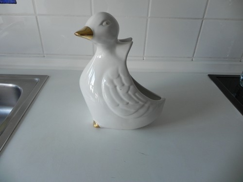 Ente aus keramik - aus, weiss