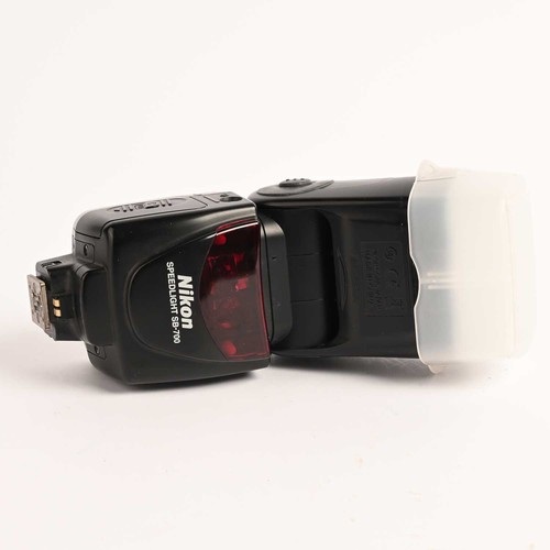 Nikon 700 speedlight - sb-700,