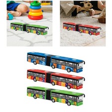 Zweiteiliger Gelenkbus als