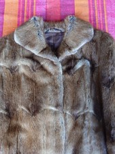 Eleganter Pelzmantel Pelzjacke