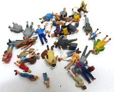 ca 30 Figuren "Reisende