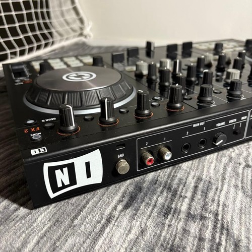 Native instruments traktor - instruments,