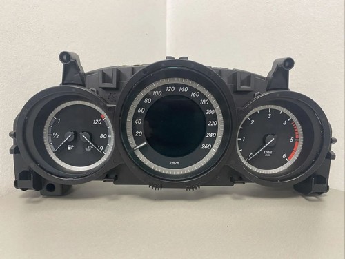 Mercedes w204 tacho - mercedes,