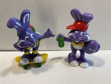 Promo Milka Lila Hase Set 2 x Figur Comicfigur Ostern Osterhase Skateboard