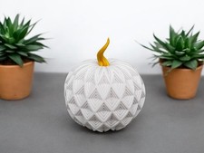 LED Teelichthalter  " Kürbis