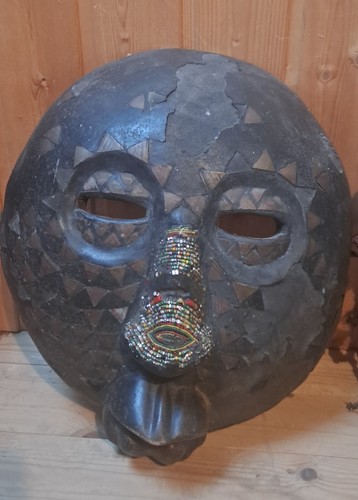 Alte runde afrikanische