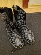 Dr. Martens Damen Stiefel Jadon, gemustert, Größe 40, Leder Grau Schwarz
