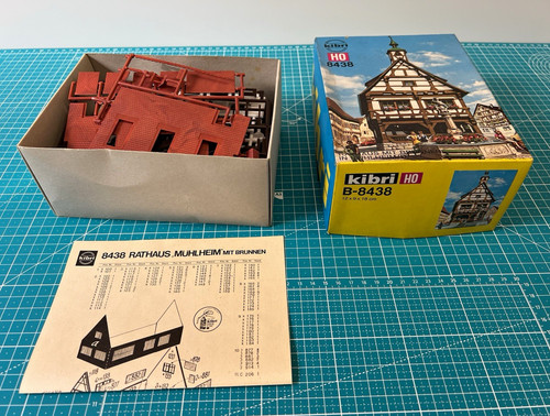Kibri 8438 87 rathaus - b-8438, 1:87