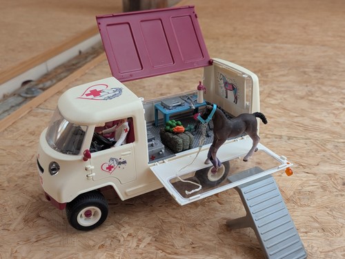 Schleich pferde tierarztwagen - schleich, pferde-tierarztwagen