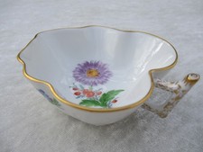 Meissen Blattschale mit Henkel Anbietschale Streublume florales Blumenmuster TOP