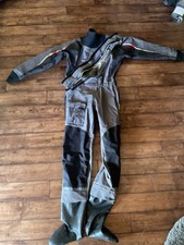 Men’s Gill Dry suit Size M