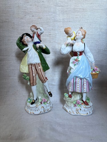 Zwei porzellanfiguren junge - porzellanfiguren,