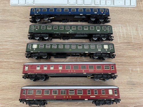 Märklin personenwagen 2 - 5,
