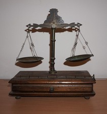 Alte Kaufmannswaage / Briefwaage mit Feingewichten