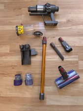 Dyson V10 Akkustaubsauger  Komplett gereinigt 