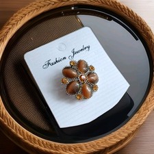 Brosche Blüte Antik garbeitet