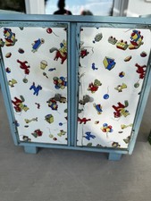 Vintage Puppen Kleiderschrank