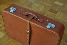 Schöner alter Koffer Leder