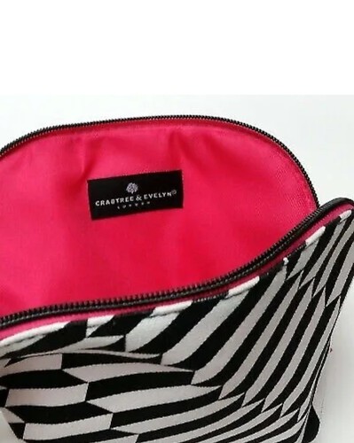 Crabtree evelyn - crabtree,