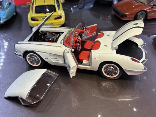 1958 autoart millennium - 1/18,