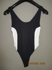 855. Damen- Body Blusenbody Stringbody, ca. Gr.  L schwarz-weiß NEUW.