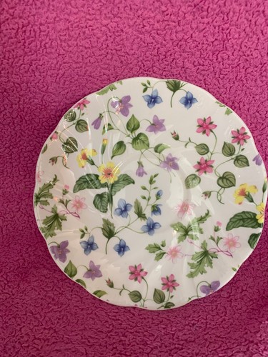 Queens 1875 fine bone china