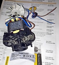 1 Elektromotor 230 Volt 300 Watt  gebraucht. Aus Russell Hobbs Standmixer ausgeb