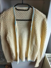 Strick Jacke Wolle selbst gestrickt Größe 36/38 weiß mit blauem Rand