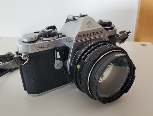 Pentax spiegelreflexkamera - me,