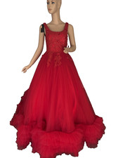 Ein Traum in Rot , Brautkleid , Ballkleid