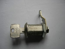 DOM Geld  Spiel Automaten Schloß    Zylinder ca. 27 mm  Durchmesser ca.21 mm