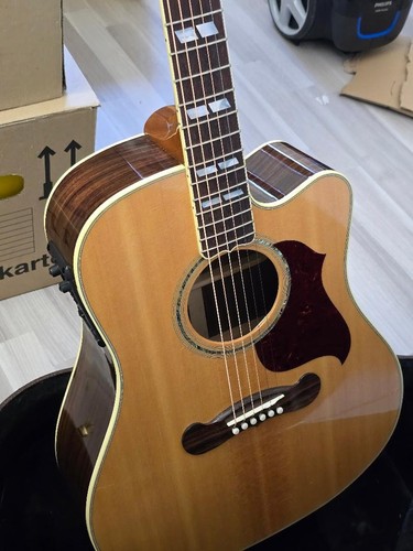 Gibson songwriter cutaway - gibson,