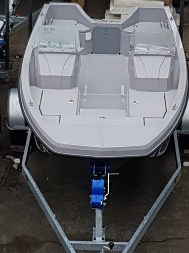 Ungarisches trimaran katam - ungarisches, trimaran/katam